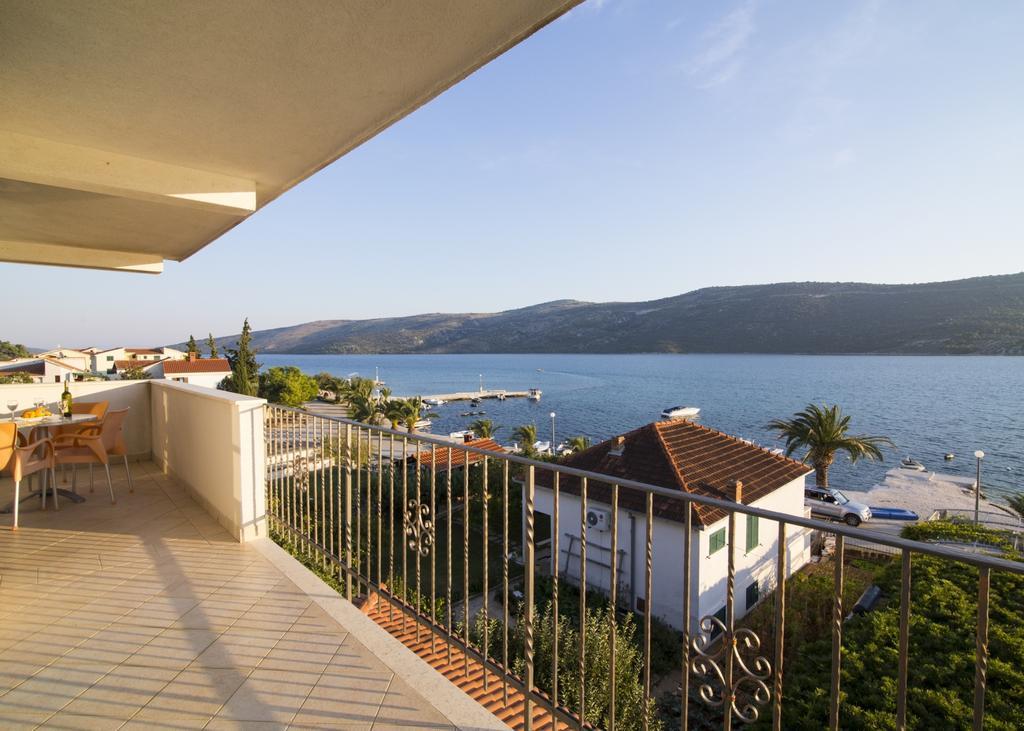 Villa Opatija Marina Bagian luar foto